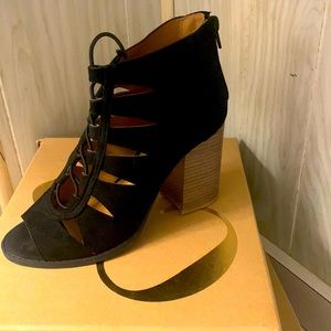 Charlotte Russe Chunky High hills